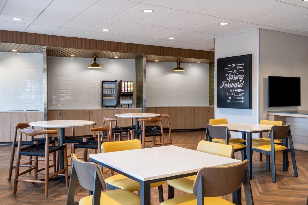 Fairfield Inn & Suites Minneapolis North Brooklyn Center Esterno foto